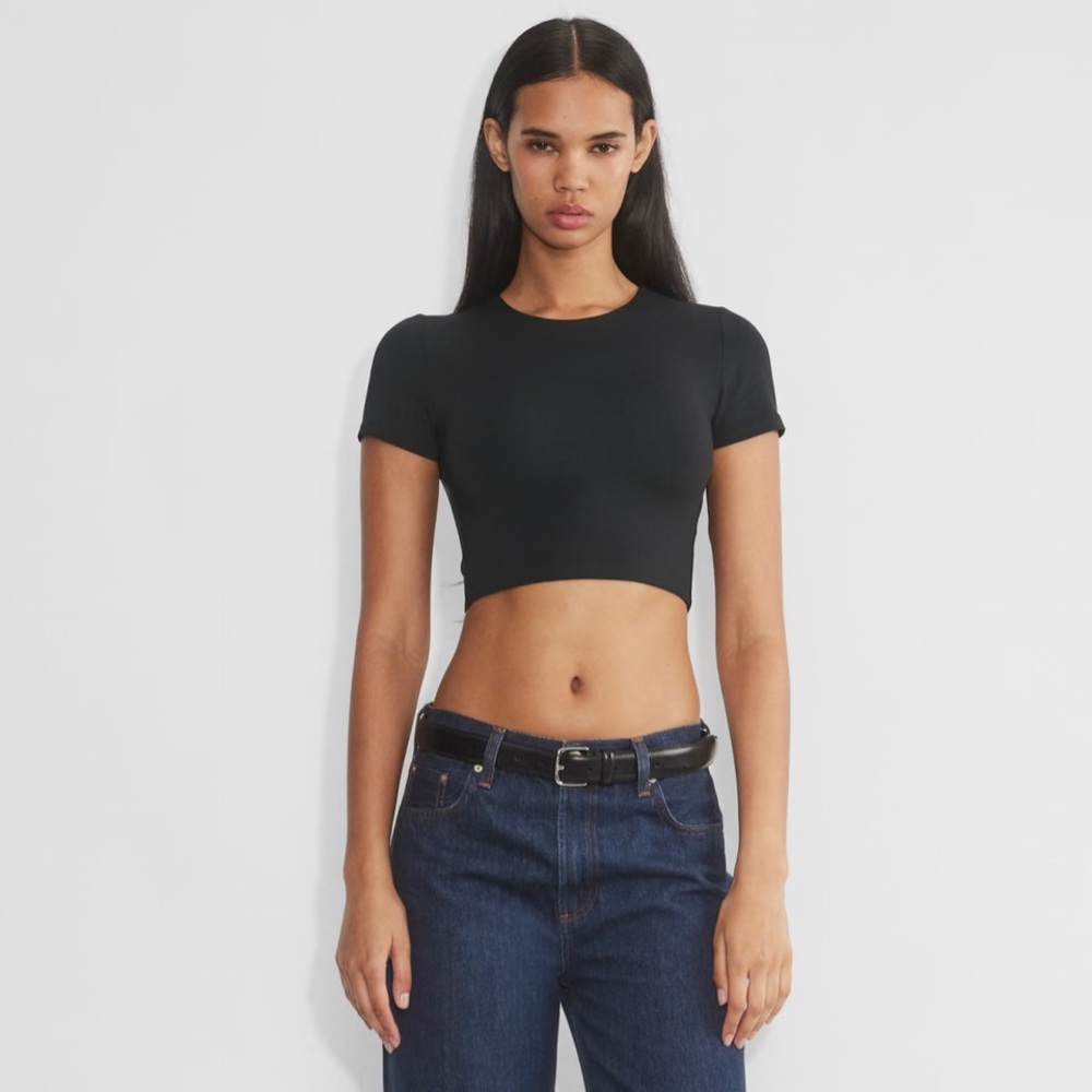 New Aritzia Babaton Sculpt Crop Tee